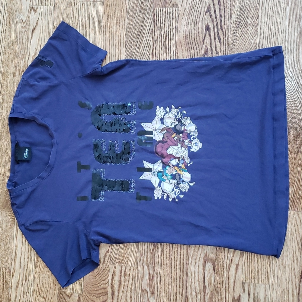 (S) PINKO Disney's Alice in Wonderland "It's Tea Time" Graphic Short Sleeve Tee
